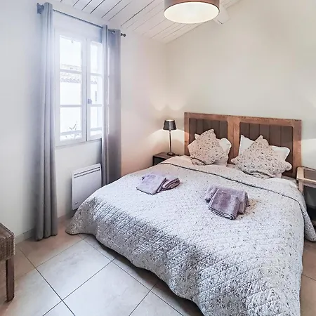 Awesome Home In Stlaurent-De-La-Cabr With Wifi Holiday home *